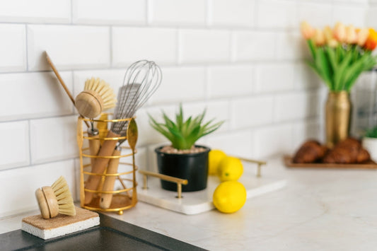 Shop Eco-Friendly Cleaners, Straw Brushes & Bamboo Kitchen Accessories in the UK
