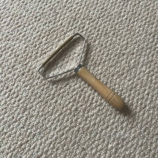 7 Benefits of Using a Carpet Scraper for UK Homes | Natural Sparkle
